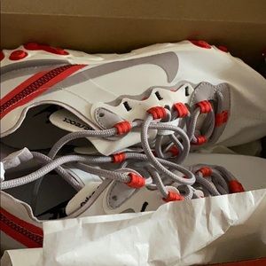 Women’s Nike Size 7 React